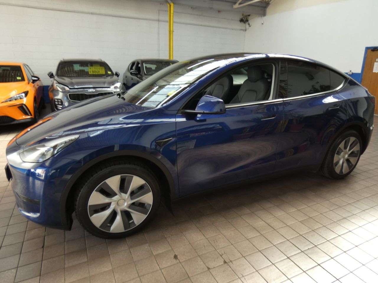 2023 TESLA MODEL Y 2023 TESLA MODEL Y