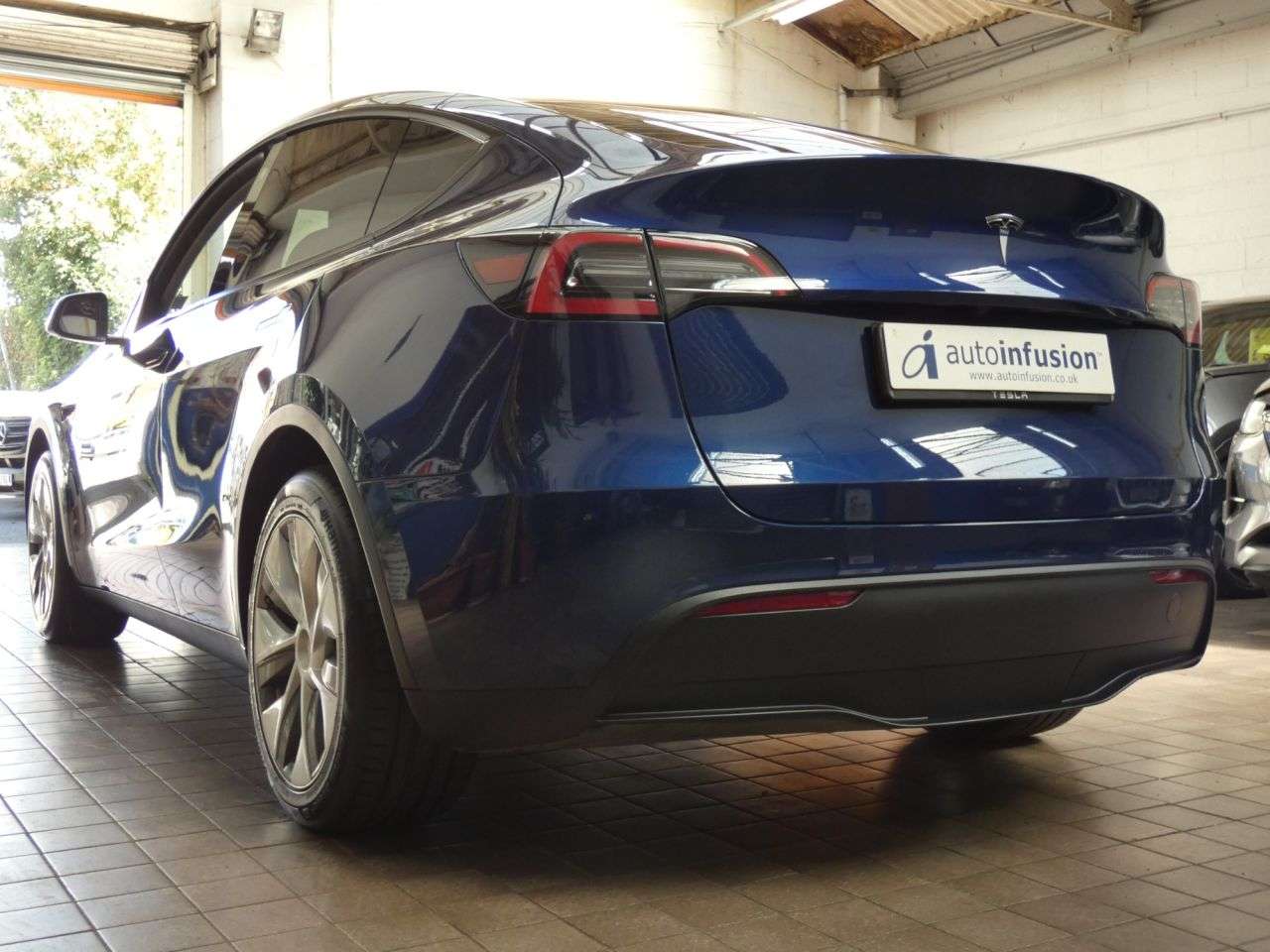 2023 TESLA MODEL Y 2023 TESLA MODEL Y