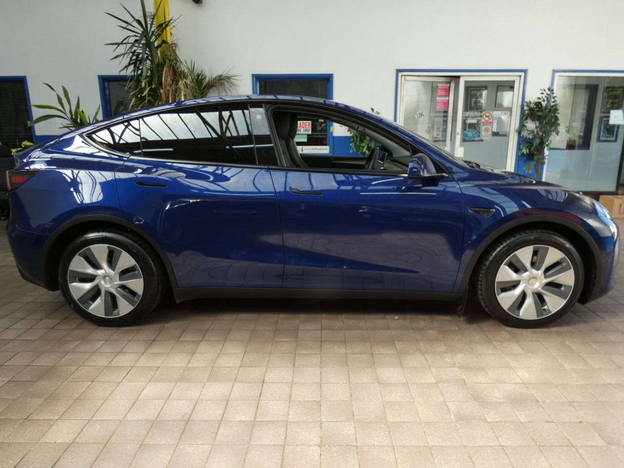 2023 TESLA MODEL Y 2023 TESLA MODEL Y