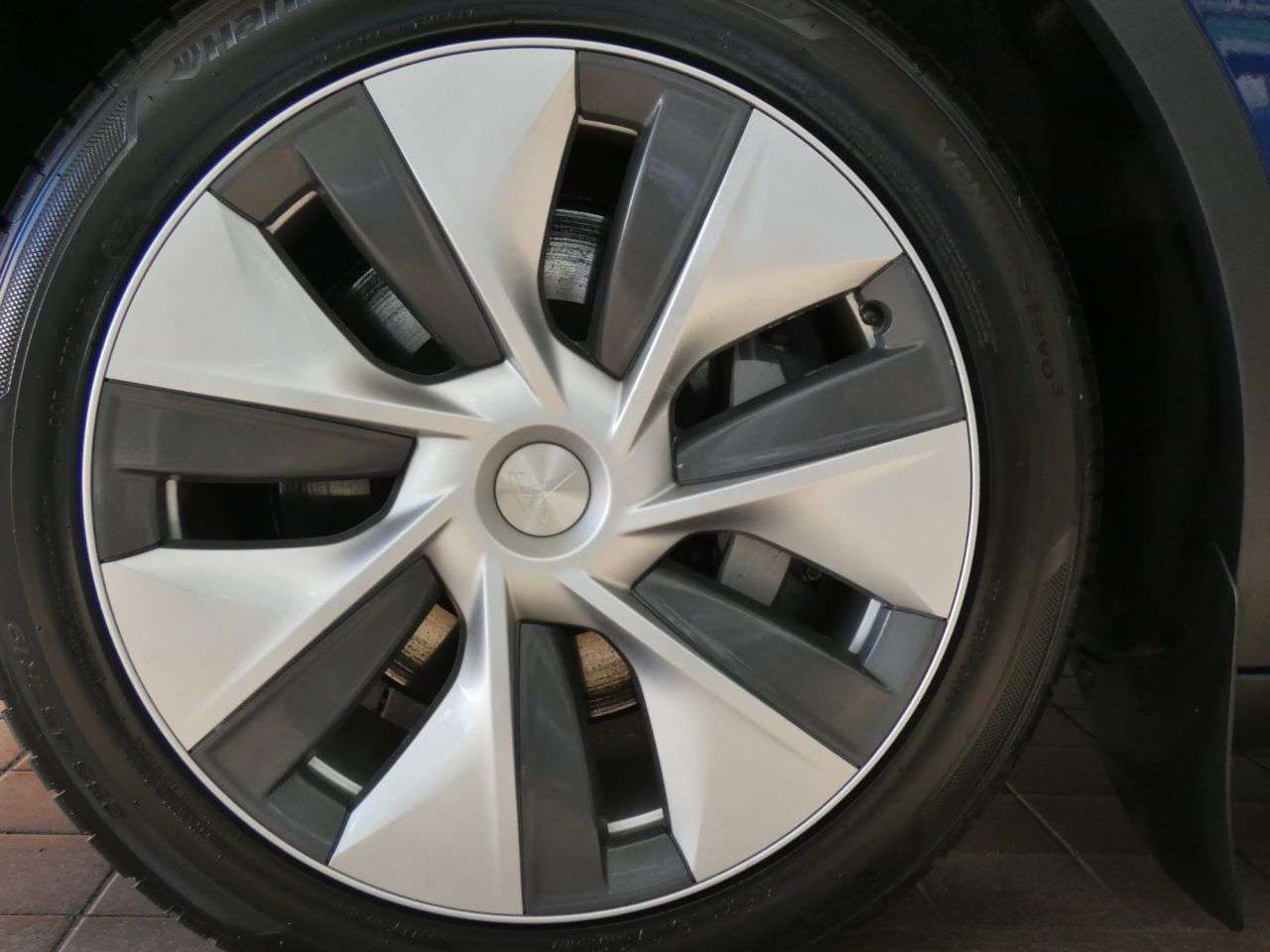 2023 TESLA MODEL Y 2023 TESLA MODEL Y