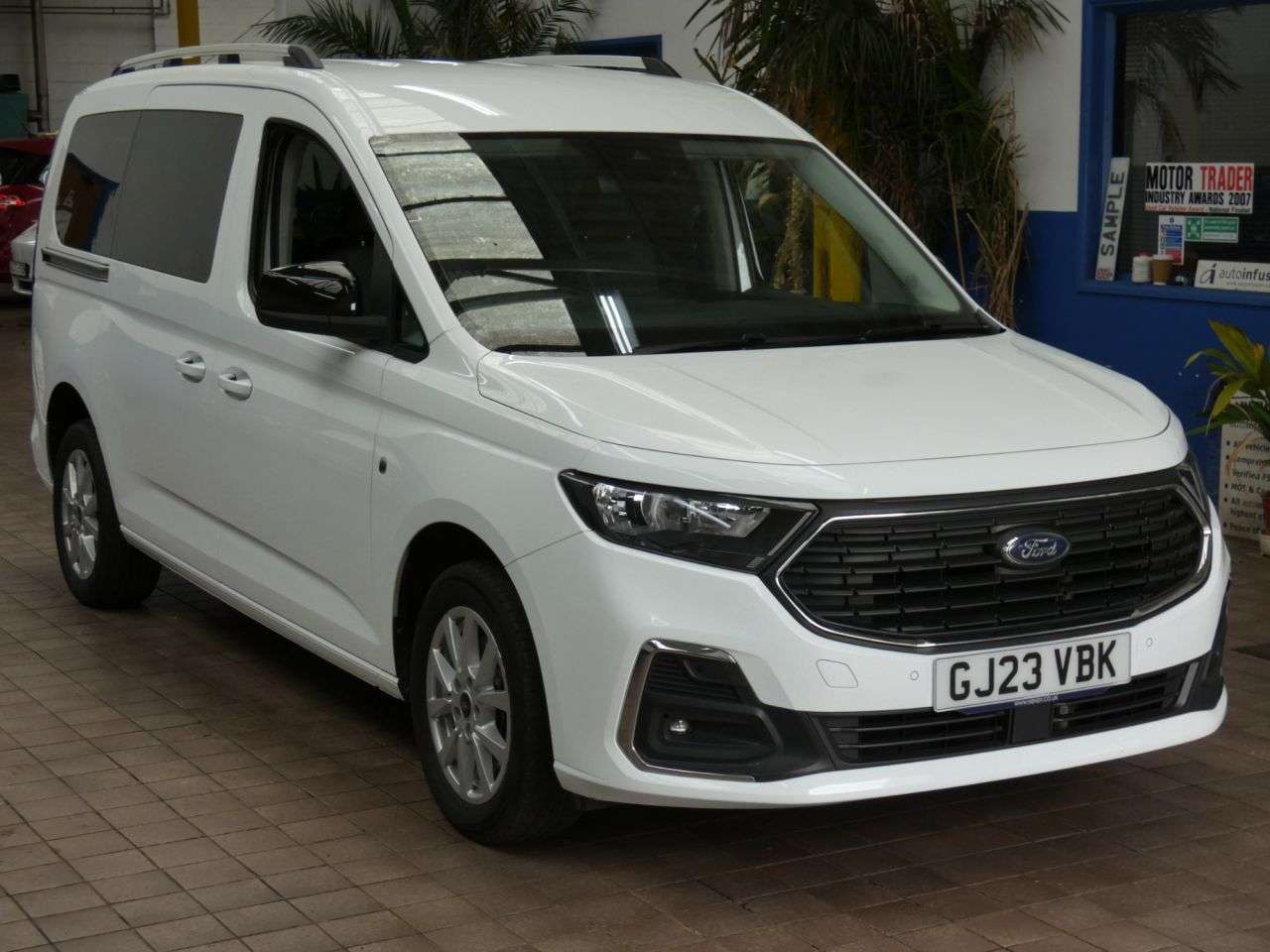 A 2023 FORD GRAND TOURNEO CONNECT 2.0 EcoBlue Titanium MPV 5dr Diesel Manual Euro 6 (s/s) (122 ps) 1 OWNER SE A 2023 FORD GRAND TOURNEO CONNECT 2.0 EcoBlue Titanium MPV 5dr Diesel Manual Euro 6 (s/s) (122 ps) 1 OWNER SE