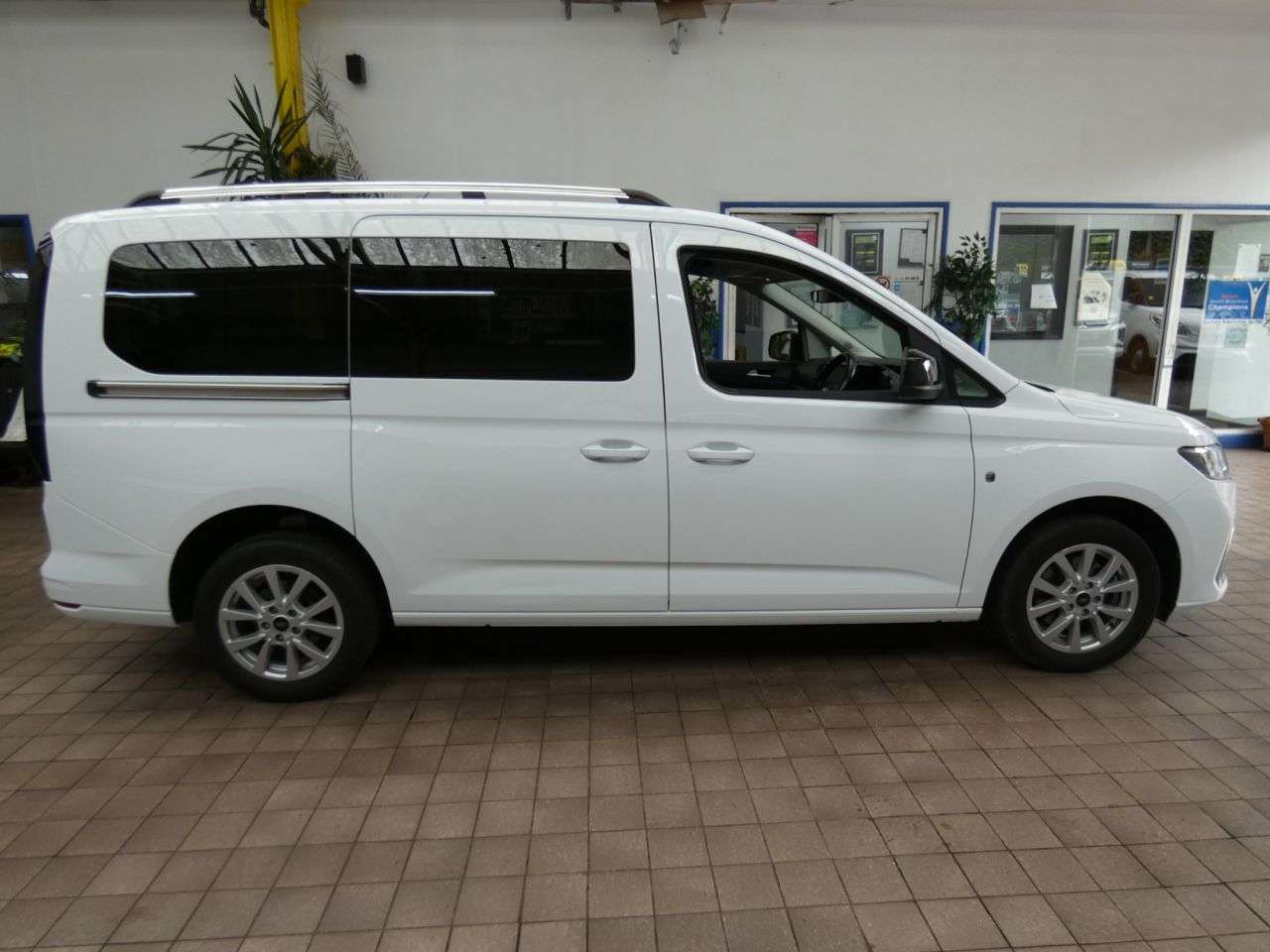 2023 FORD GRAND TOURNEO CONNECT 2023 FORD GRAND TOURNEO CONNECT