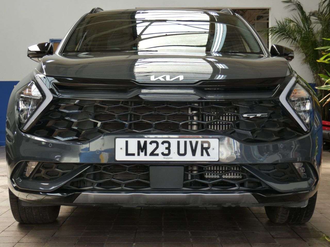 A 2023 KIA SPORTAGE 1.6 T-GDi MHEV GT-Line SUV 5dr Petrol Hybrid DCT Euro 6 (s/s) (148 bhp) LOW A 2023 KIA SPORTAGE 1.6 T-GDi MHEV GT-Line SUV 5dr Petrol Hybrid DCT Euro 6 (s/s) (148 bhp) LOW