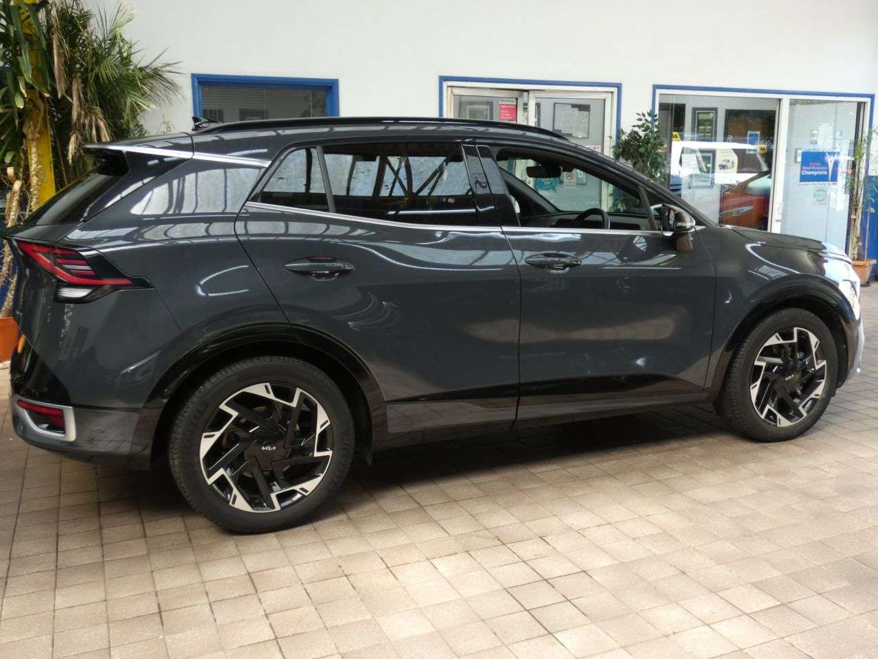 2023 KIA SPORTAGE 2023 KIA SPORTAGE