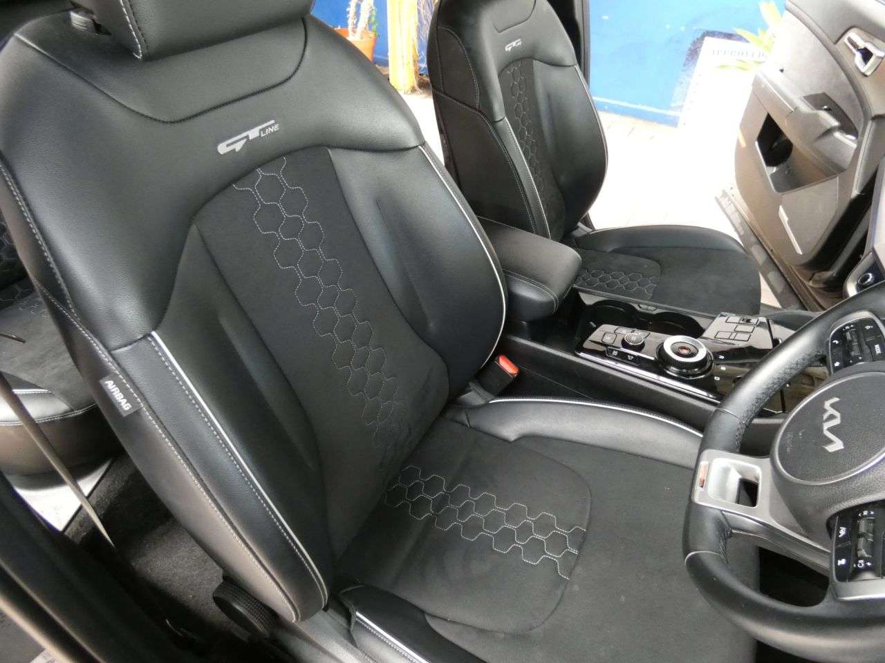 2023 KIA SPORTAGE 2023 KIA SPORTAGE