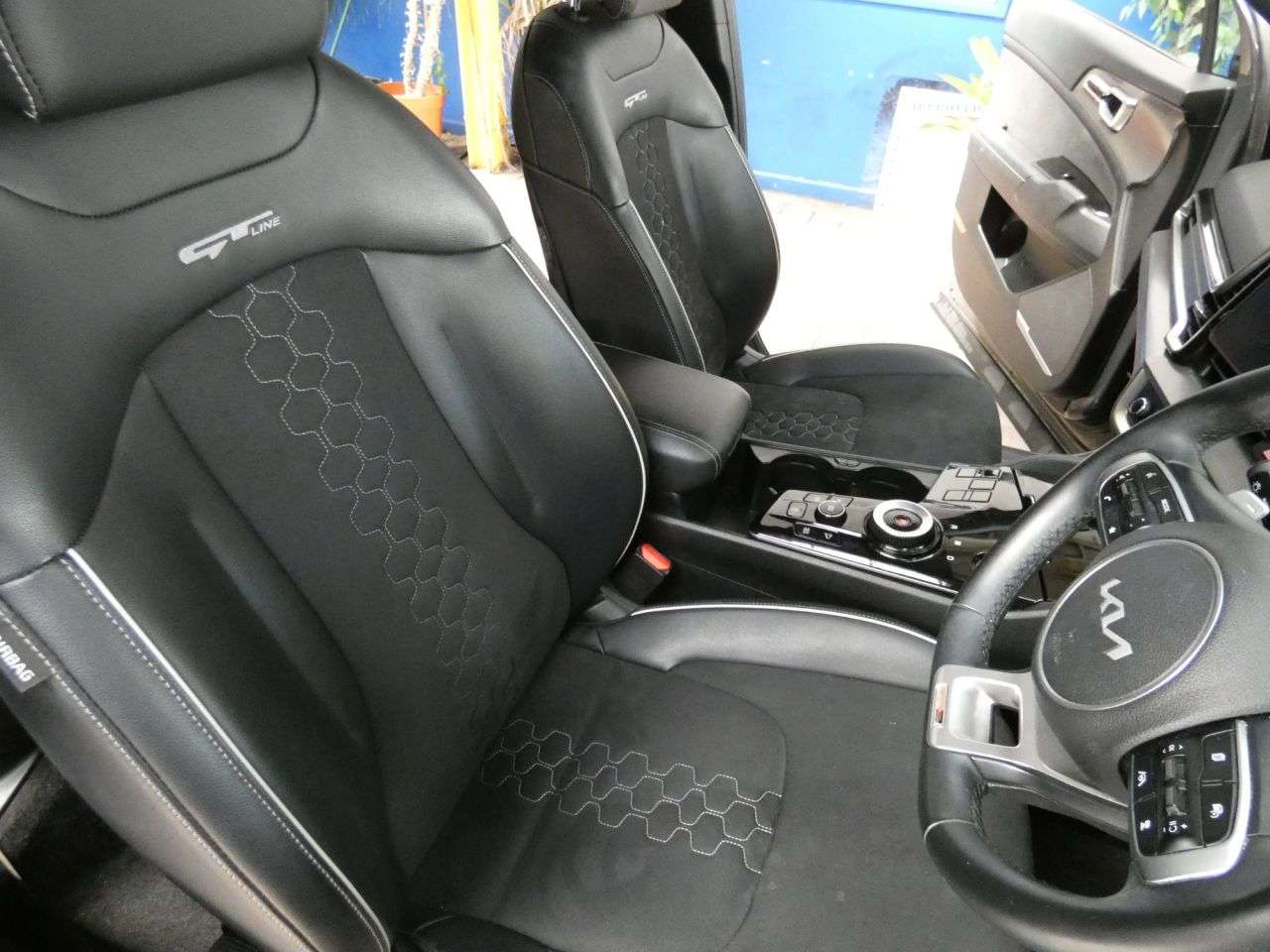 2023 KIA SPORTAGE 2023 KIA SPORTAGE
