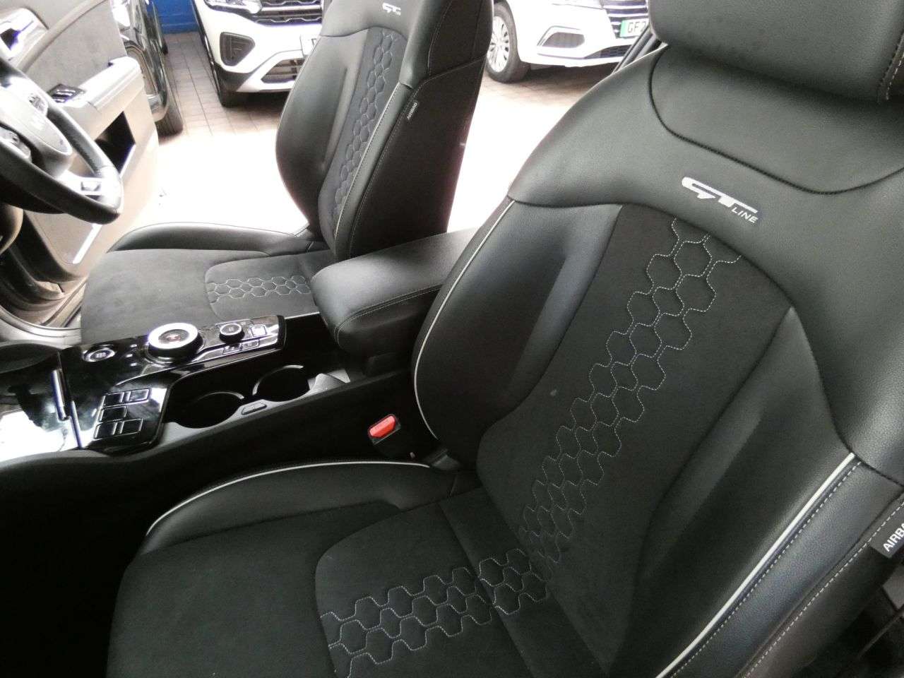2023 KIA SPORTAGE 2023 KIA SPORTAGE