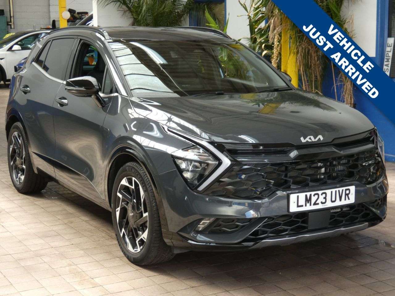 A 2023 KIA SPORTAGE 1.6 T-GDi MHEV GT-Line SUV 5dr Petrol Hybrid DCT Euro 6 (s/s) (148 bhp) LOW A 2023 KIA SPORTAGE 1.6 T-GDi MHEV GT-Line SUV 5dr Petrol Hybrid DCT Euro 6 (s/s) (148 bhp) LOW