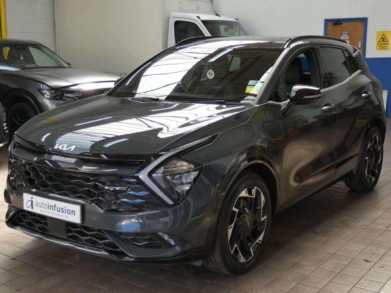 A 2023 KIA SPORTAGE 1.6 T-GDi MHEV GT-Line SUV 5dr Petrol Hybrid DCT Euro 6 (s/s) (148 bhp) LOW A 2023 KIA SPORTAGE 1.6 T-GDi MHEV GT-Line SUV 5dr Petrol Hybrid DCT Euro 6 (s/s) (148 bhp) LOW