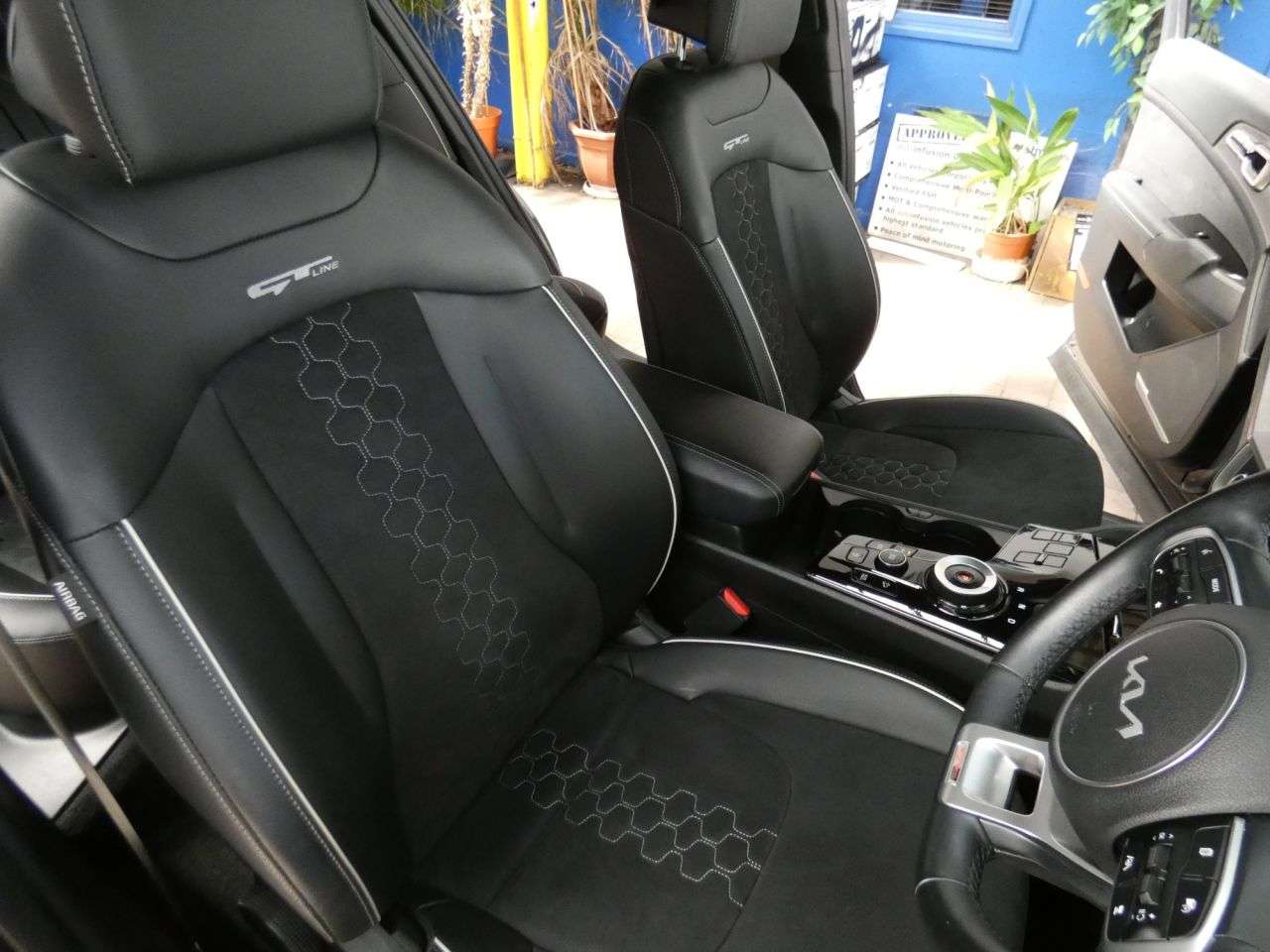2023 KIA SPORTAGE 2023 KIA SPORTAGE