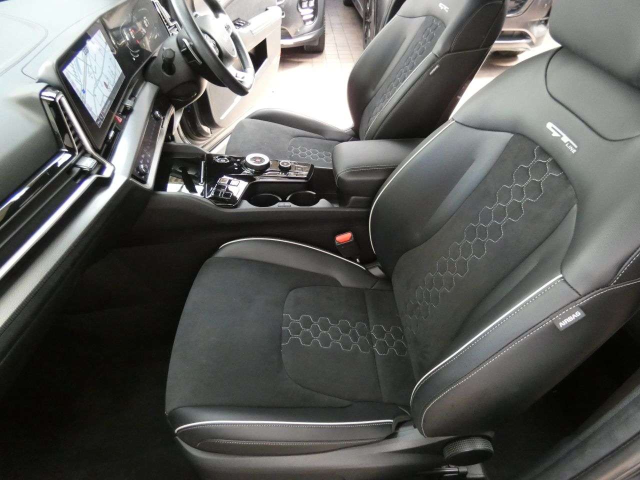 2023 KIA SPORTAGE 2023 KIA SPORTAGE