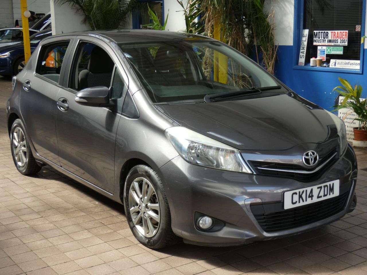 2014 TOYOTA YARIS 2014 TOYOTA YARIS