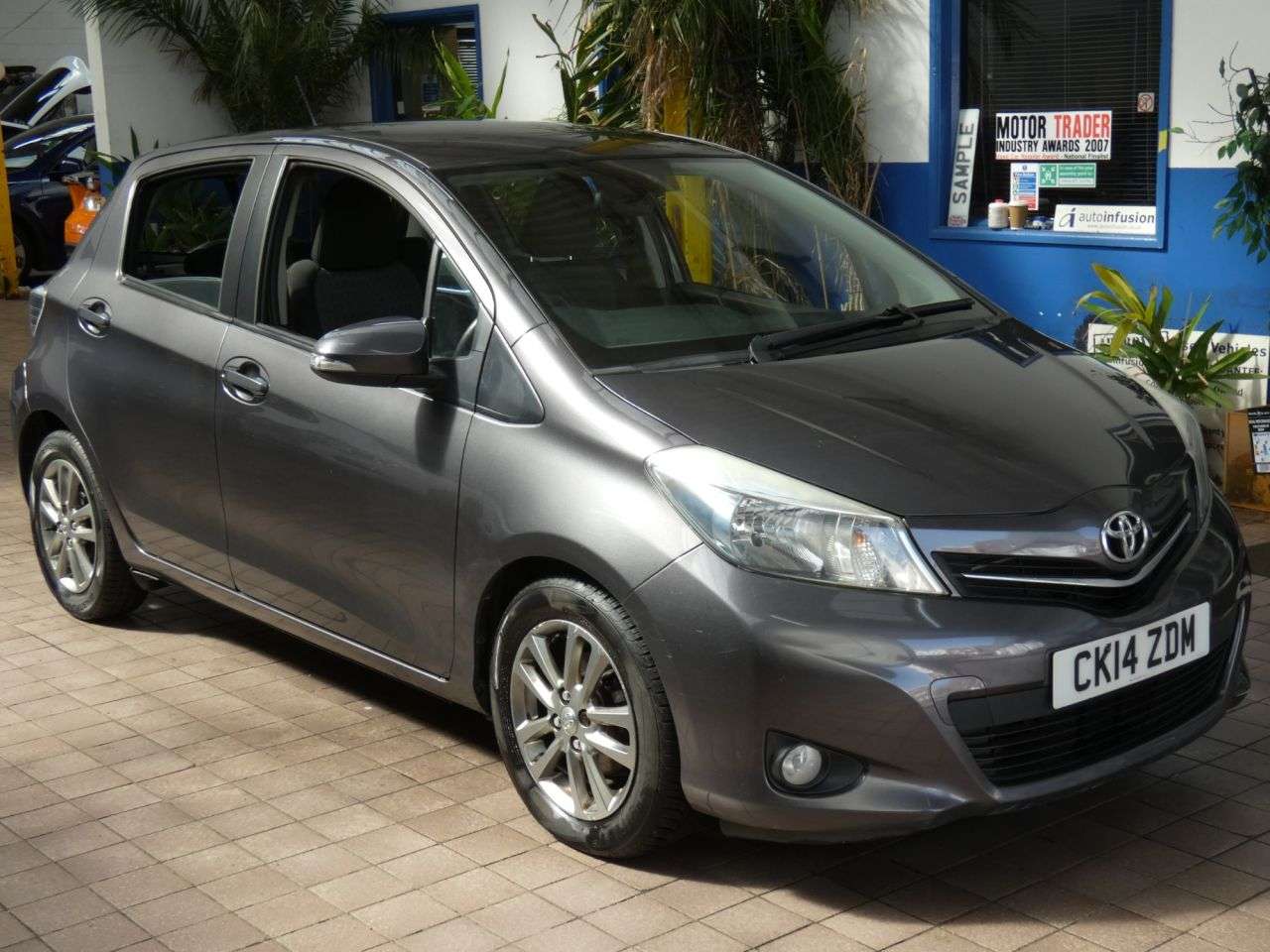 2014 TOYOTA YARIS 2014 TOYOTA YARIS