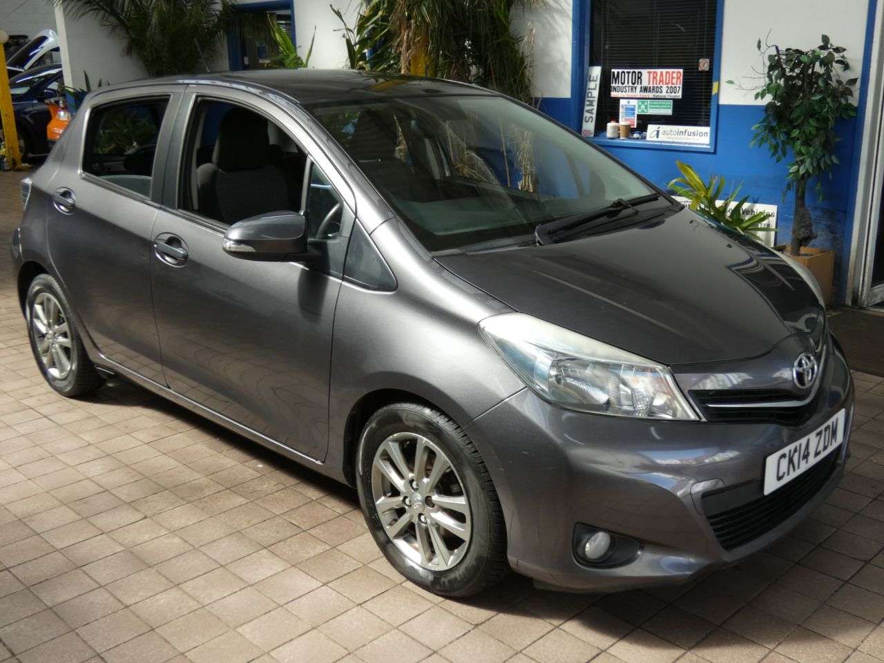 2014 TOYOTA YARIS 2014 TOYOTA YARIS