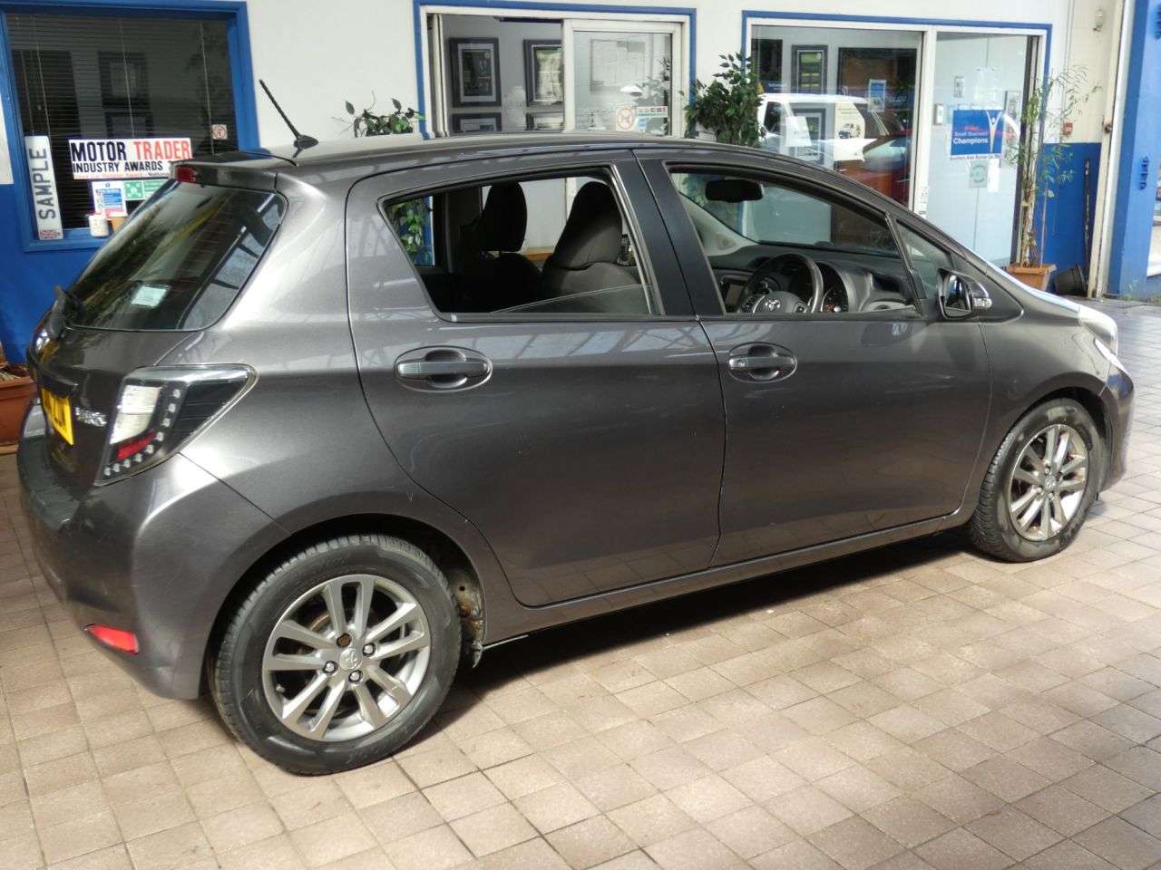 2014 TOYOTA YARIS 2014 TOYOTA YARIS