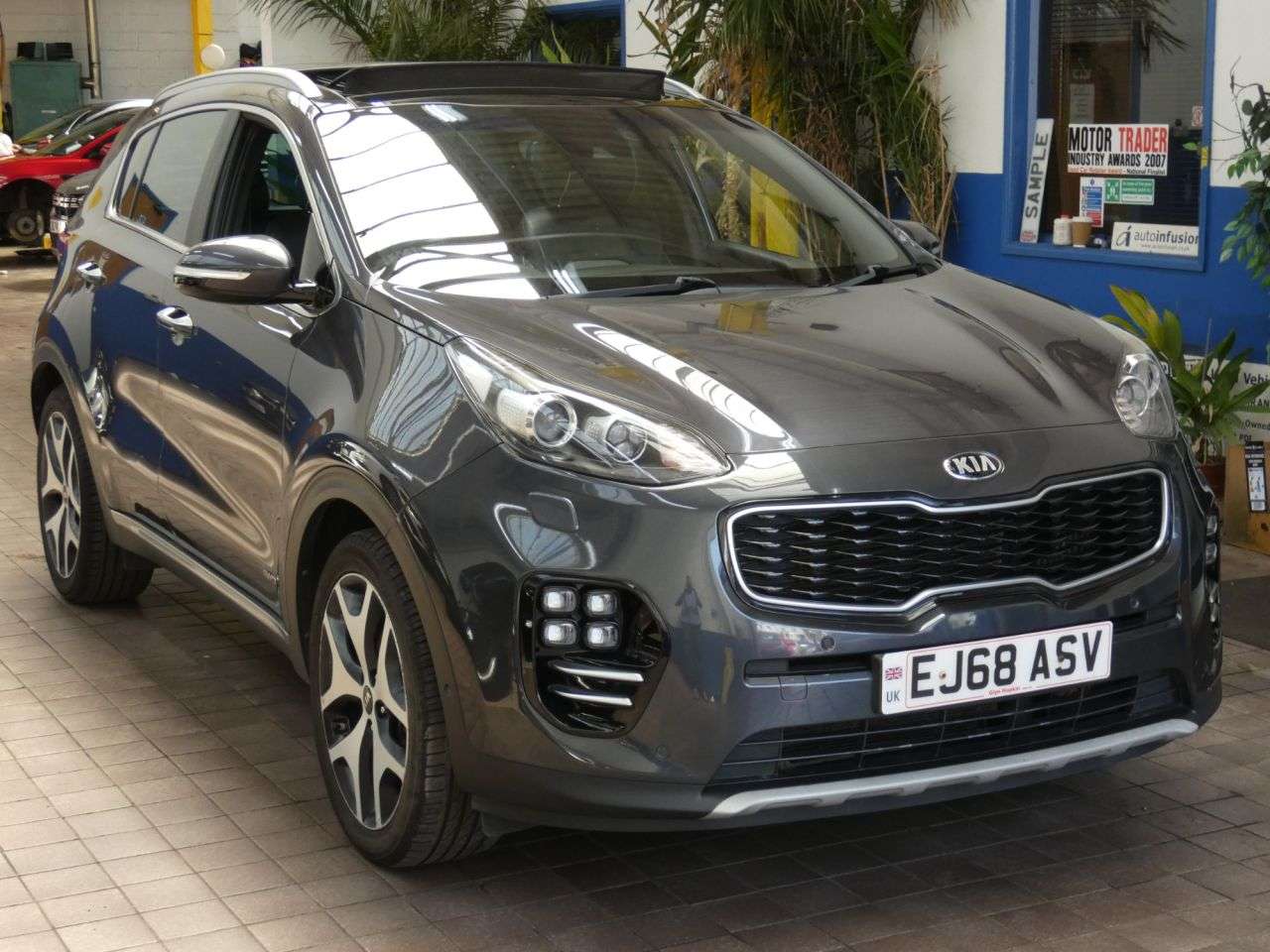 A 2018 KIA SPORTAGE 1.6 T-GDi GT-Line S SUV 5dr Petrol DCT AWD Euro 6 (s/s) (174 bhp) 2 OWNER 7 A 2018 KIA SPORTAGE 1.6 T-GDi GT-Line S SUV 5dr Petrol DCT AWD Euro 6 (s/s) (174 bhp) 2 OWNER 7