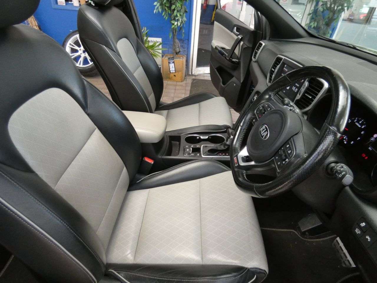 2018 KIA SPORTAGE 2018 KIA SPORTAGE