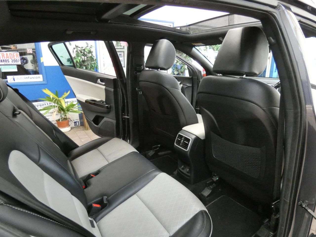 2018 KIA SPORTAGE 2018 KIA SPORTAGE