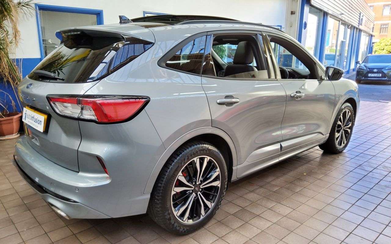 2023 FORD KUGA 2023 FORD KUGA