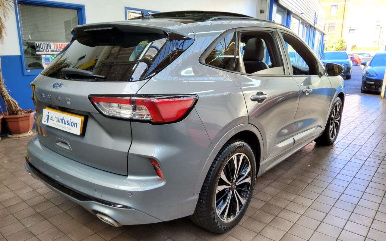 2023 FORD KUGA 2023 FORD KUGA