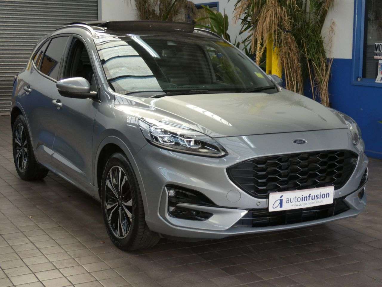 A 2023 FORD KUGA 1.5T EcoBoost ST-Line X Edition SUV 5dr Petrol Manual Euro 6 (s/s) (150 ps) A 2023 FORD KUGA 1.5T EcoBoost ST-Line X Edition SUV 5dr Petrol Manual Euro 6 (s/s) (150 ps)