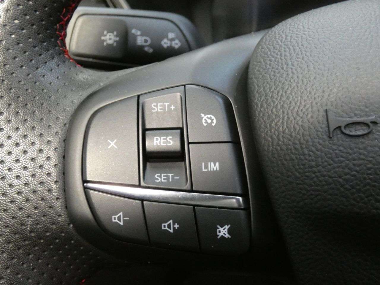 2023 FORD KUGA 2023 FORD KUGA