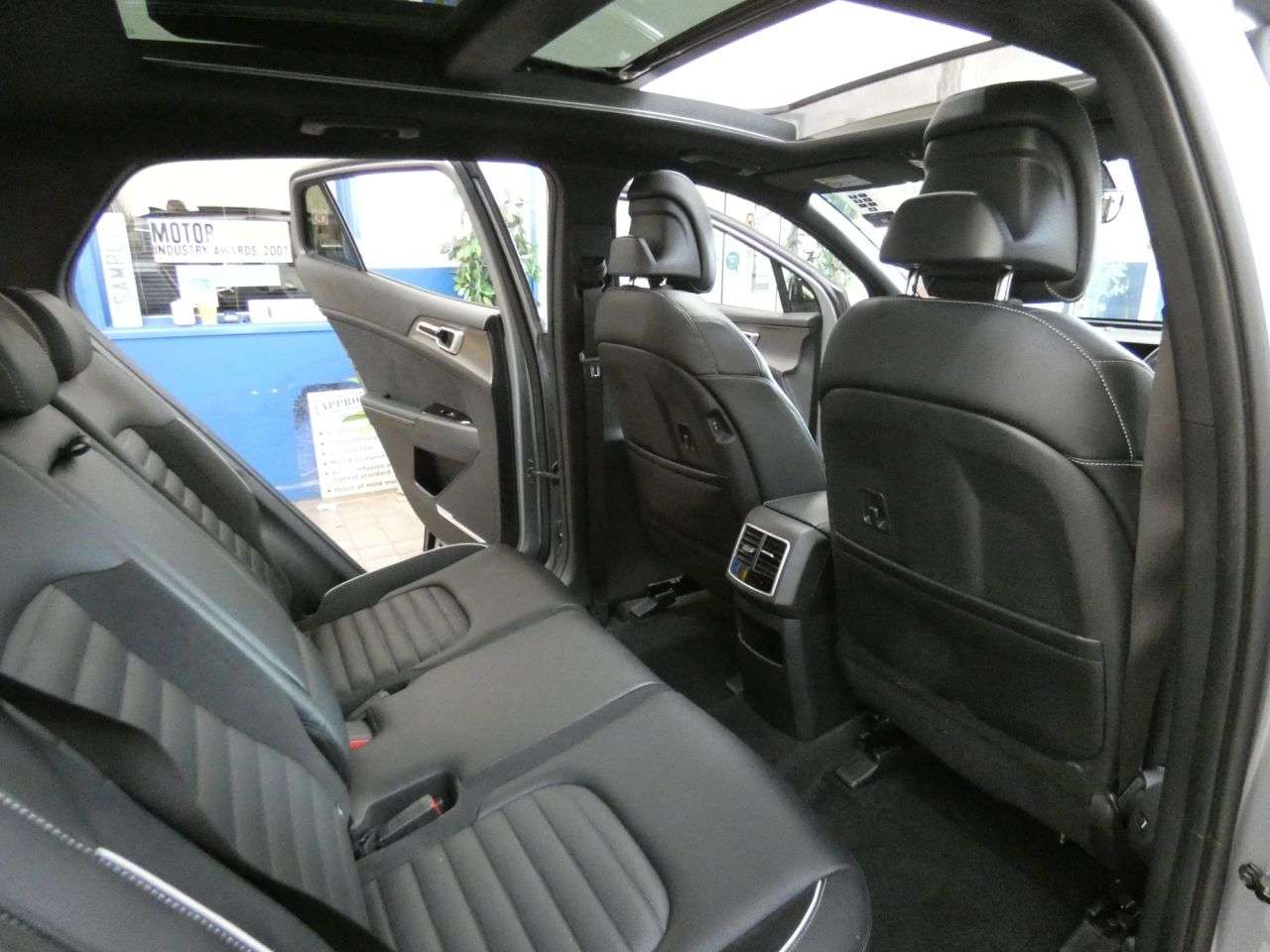 2025 KIA SPORTAGE 2025 KIA SPORTAGE