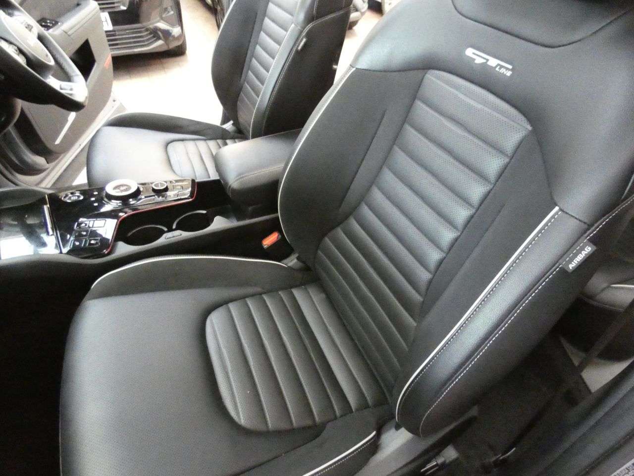 2025 KIA SPORTAGE 2025 KIA SPORTAGE