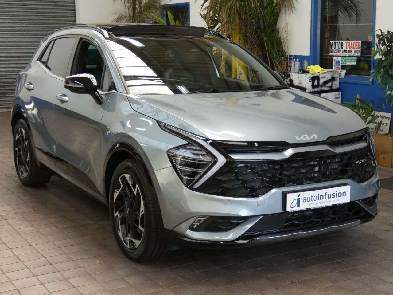 A 2025 KIA SPORTAGE 1.6 T-GDi 13.8kWh GT-Line S SUV 5dr Petrol Plug-in Hybrid Auto AWD Euro 6 ( A 2025 KIA SPORTAGE 1.6 T-GDi 13.8kWh GT-Line S SUV 5dr Petrol Plug-in Hybrid Auto AWD Euro 6 (