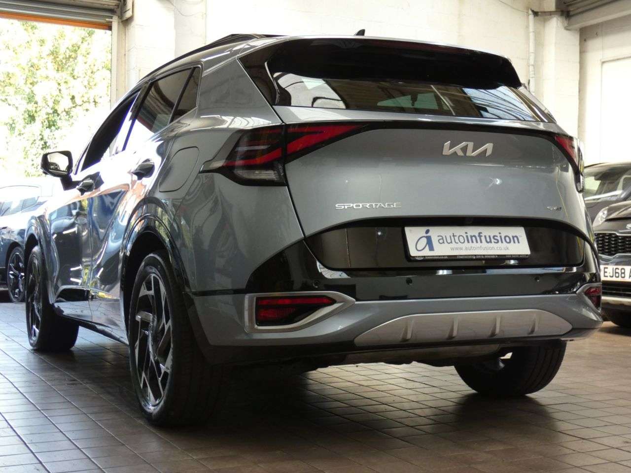 A 2025 KIA SPORTAGE 1.6 T-GDi 13.8kWh GT-Line S SUV 5dr Petrol Plug-in Hybrid Auto AWD Euro 6 ( A 2025 KIA SPORTAGE 1.6 T-GDi 13.8kWh GT-Line S SUV 5dr Petrol Plug-in Hybrid Auto AWD Euro 6 (