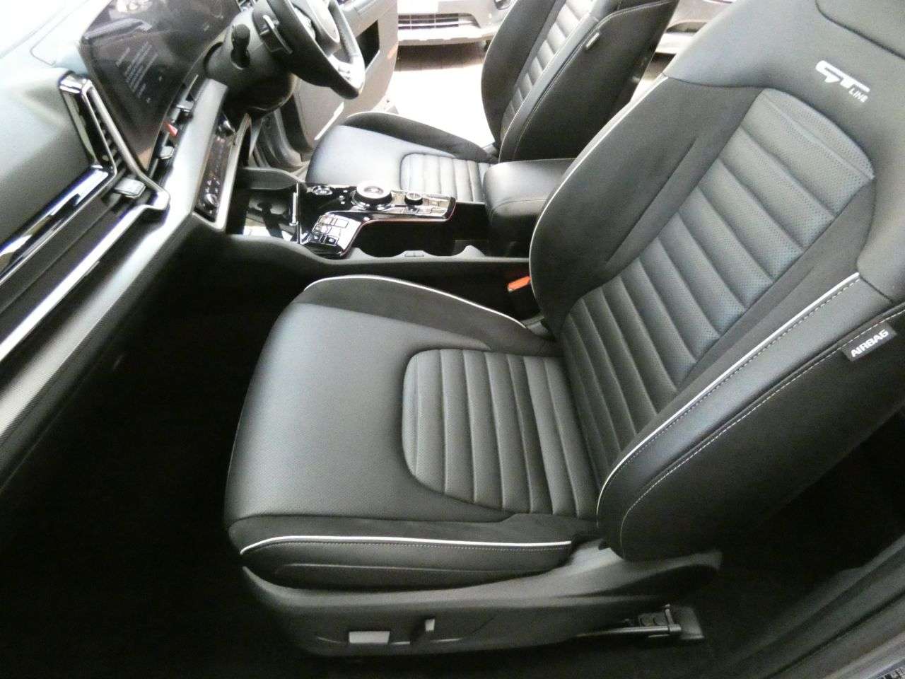 2025 KIA SPORTAGE 2025 KIA SPORTAGE