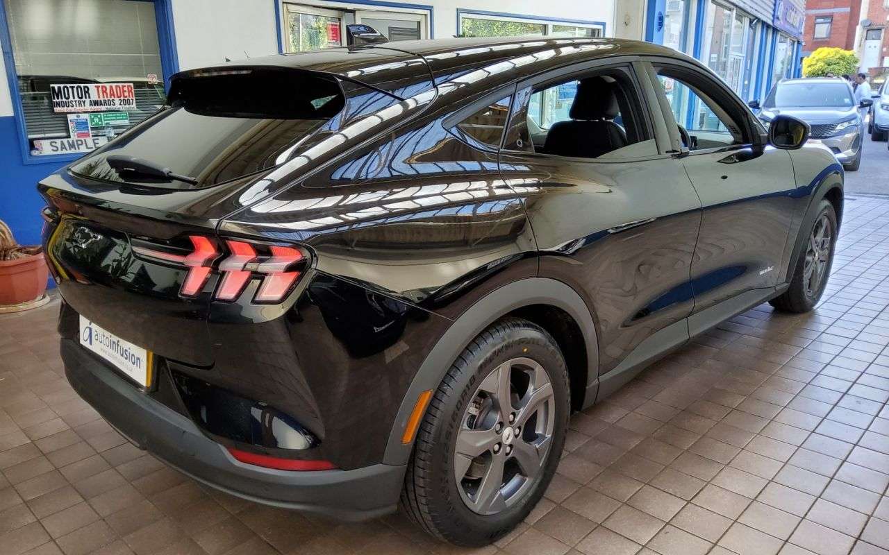 2022 FORD MUSTANG MACH-E 2022 FORD MUSTANG MACH-E