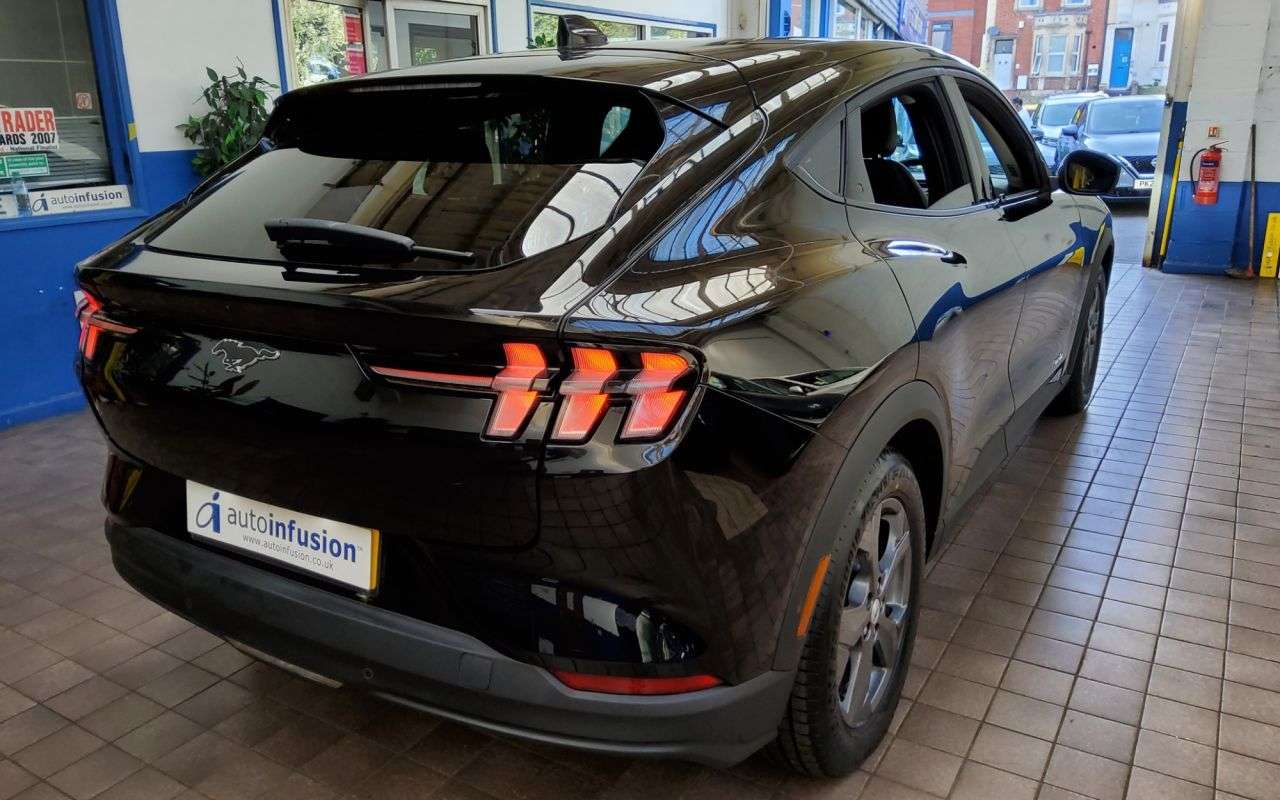 2022 FORD MUSTANG MACH-E 2022 FORD MUSTANG MACH-E