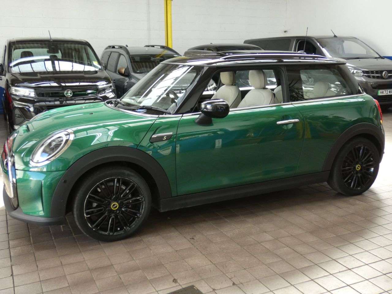 2023 MINI ELECTRIC HATCH 2023 MINI ELECTRIC HATCH