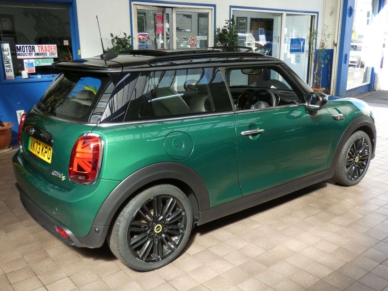 2023 MINI ELECTRIC HATCH 2023 MINI ELECTRIC HATCH