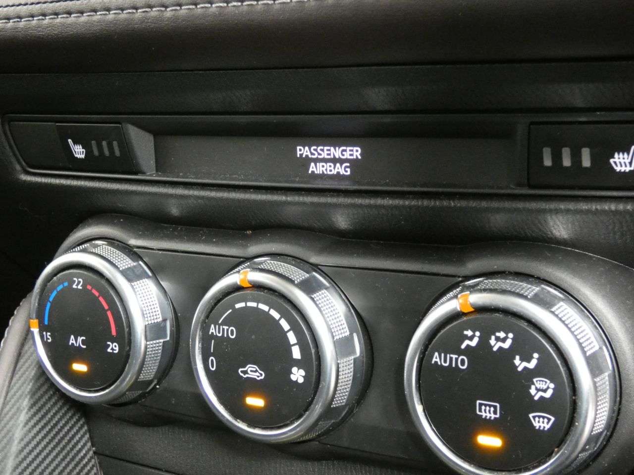 2018 MAZDA MAZDA2 2018 MAZDA MAZDA2