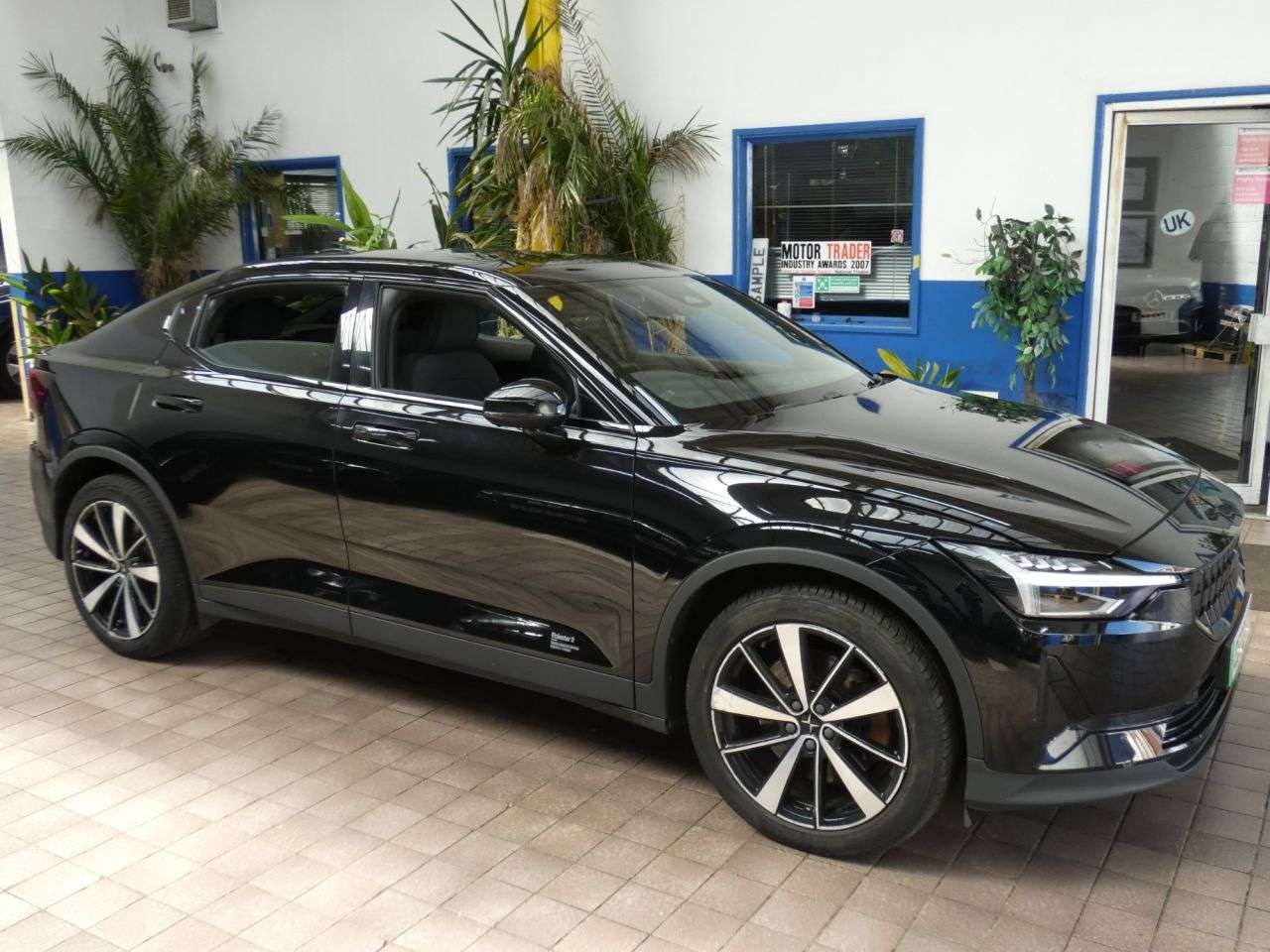 A 2022 POLESTAR POLESTAR 2 Single Motor 69kWh Standard Range Fastback 5dr Electric Auto FWD (231 ps) S A 2022 POLESTAR POLESTAR 2 Single Motor 69kWh Standard Range Fastback 5dr Electric Auto FWD (231 ps) S