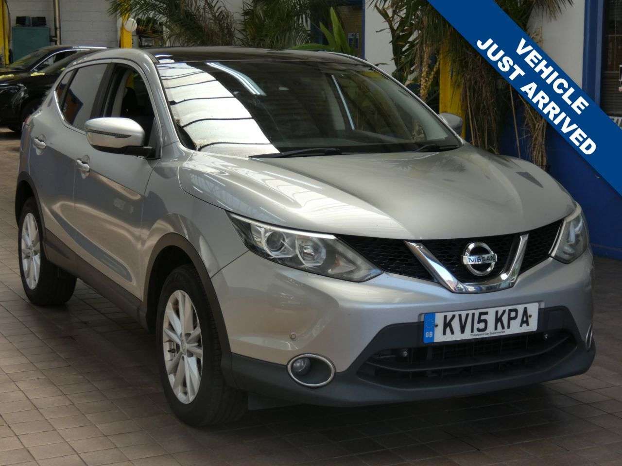 A 2015 NISSAN QASHQAI 1.6 dCi Acenta Premium SUV 5dr Diesel Manual 2WD Euro 5 (s/s) (130 ps) NICE A 2015 NISSAN QASHQAI 1.6 dCi Acenta Premium SUV 5dr Diesel Manual 2WD Euro 5 (s/s) (130 ps) NICE