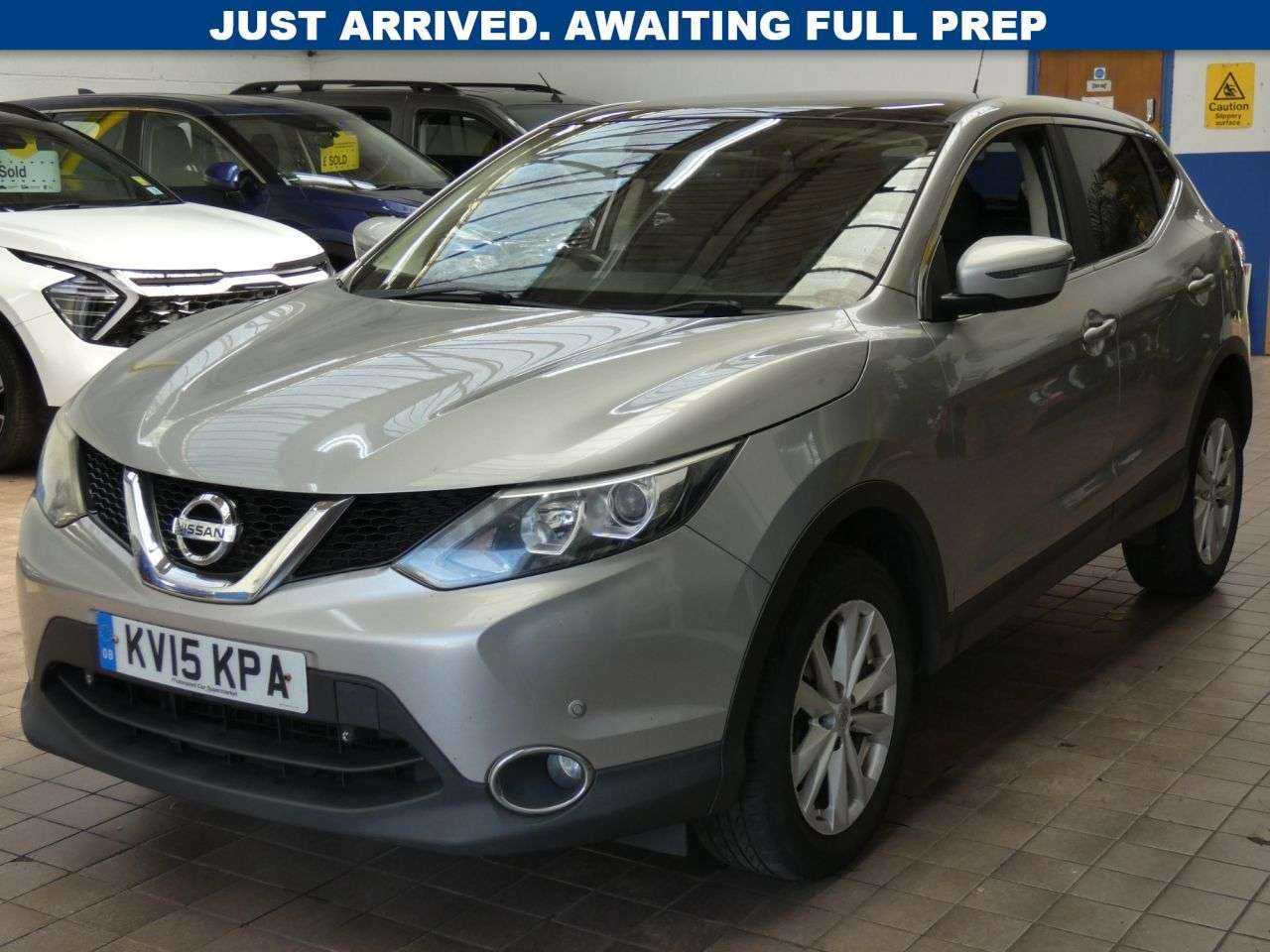 A 2015 NISSAN QASHQAI 1.6 dCi Acenta Premium SUV 5dr Diesel Manual 2WD Euro 5 (s/s) (130 ps) NICE A 2015 NISSAN QASHQAI 1.6 dCi Acenta Premium SUV 5dr Diesel Manual 2WD Euro 5 (s/s) (130 ps) NICE