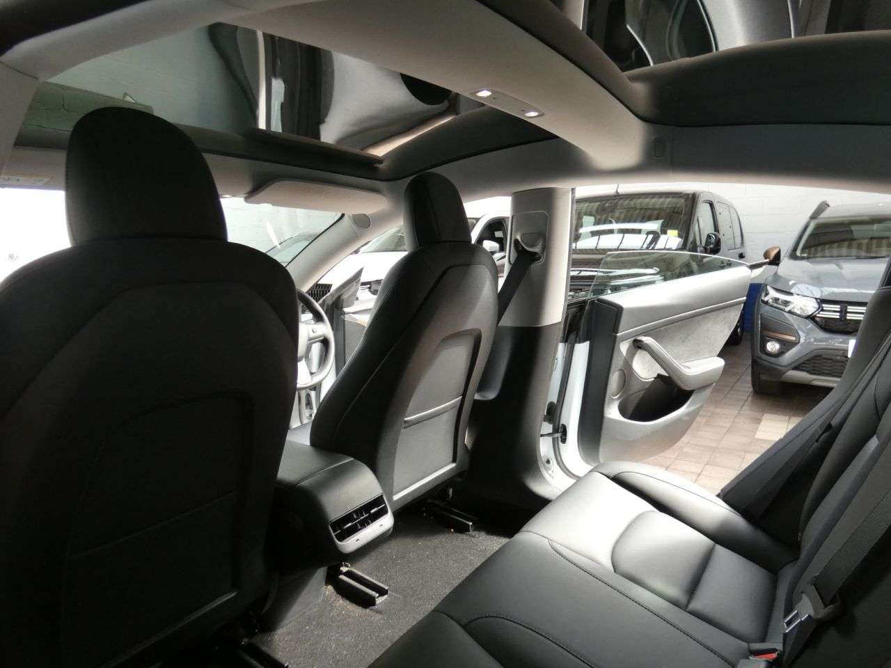 2023 TESLA MODEL 3 2023 TESLA MODEL 3