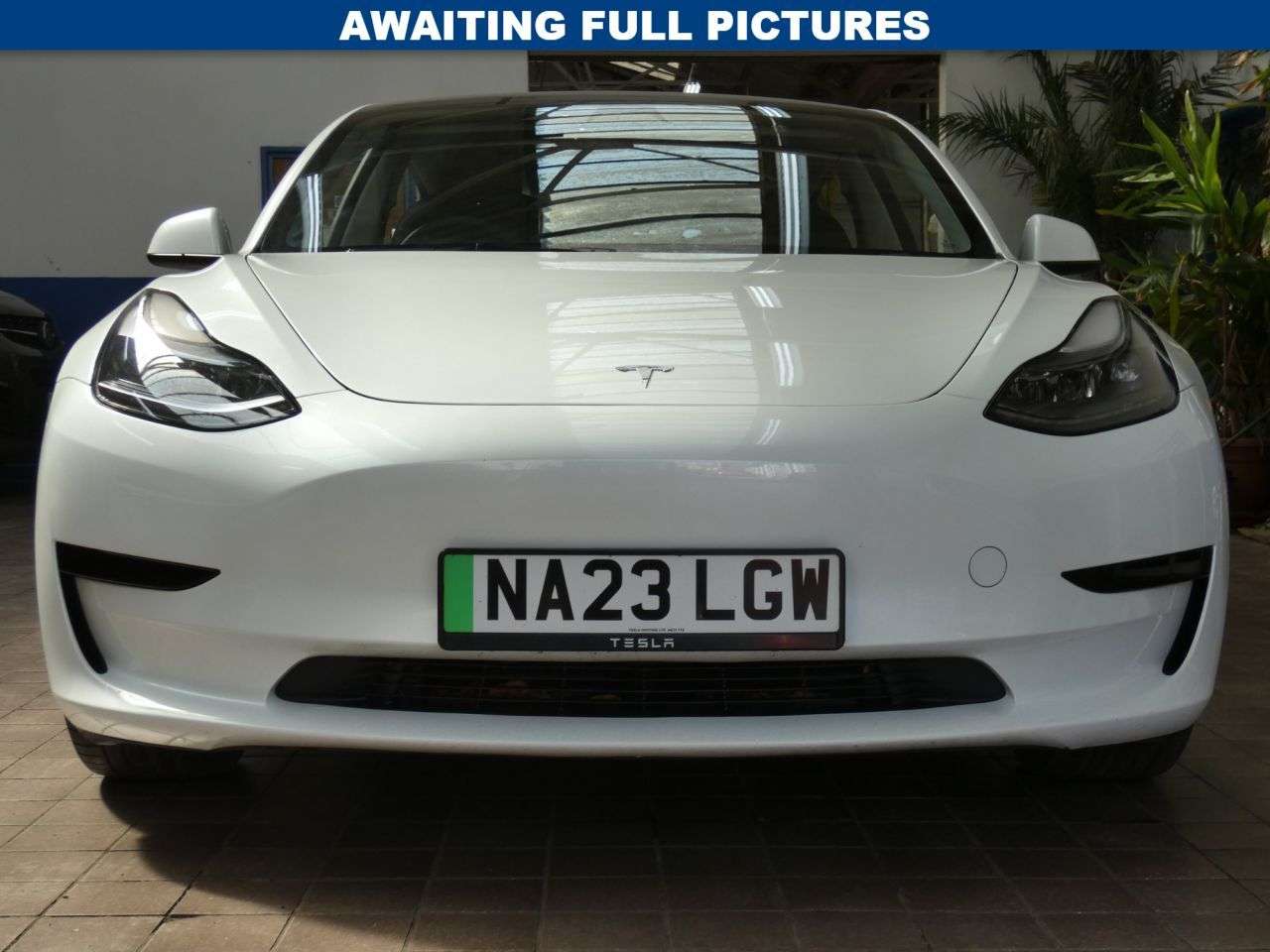 A 2023 TESLA MODEL 3 Saloon 4dr Electric Auto RWD (241 bhp) STUNNING EXAMPLE 1 OWNER WARRANTY A 2023 TESLA MODEL 3 Saloon 4dr Electric Auto RWD (241 bhp) STUNNING EXAMPLE 1 OWNER WARRANTY