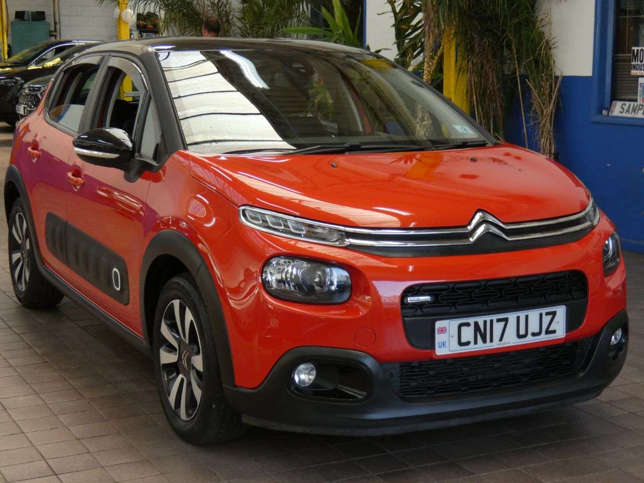 A 2017 CITROEN C3 1.2 PureTech Feel Hatchback 5dr Petrol Manual Euro 6 (s/s) (110 ps) 7 SERVI A 2017 CITROEN C3 1.2 PureTech Feel Hatchback 5dr Petrol Manual Euro 6 (s/s) (110 ps) 7 SERVI