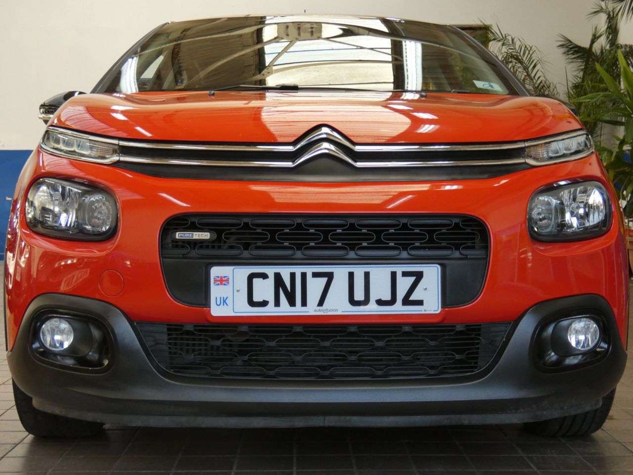 A 2017 CITROEN C3 1.2 PureTech Feel Hatchback 5dr Petrol Manual Euro 6 (s/s) (110 ps) 7 SERVI A 2017 CITROEN C3 1.2 PureTech Feel Hatchback 5dr Petrol Manual Euro 6 (s/s) (110 ps) 7 SERVI