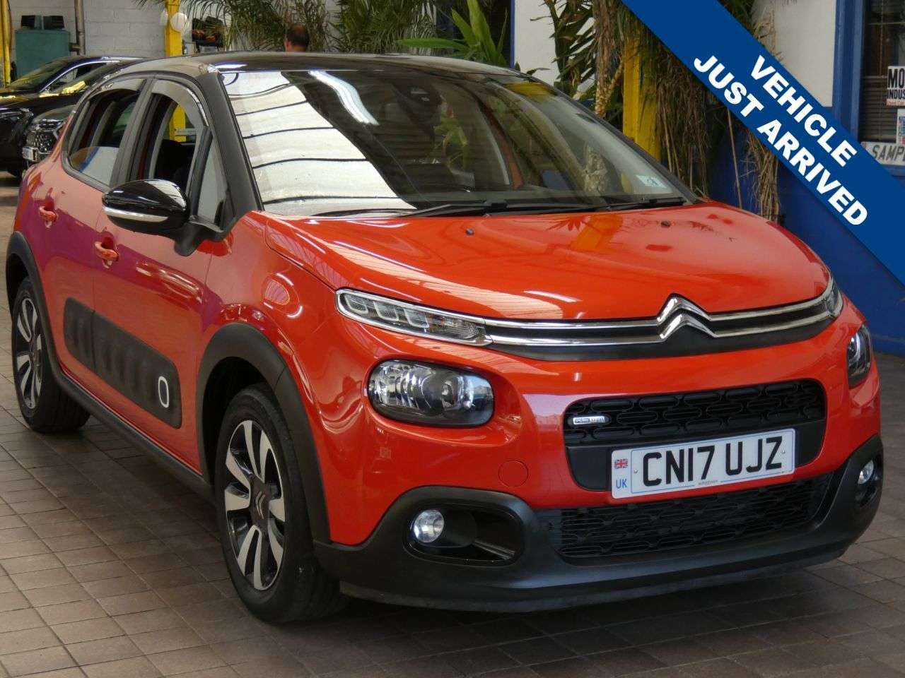 A 2017 CITROEN C3 1.2 PureTech Feel Hatchback 5dr Petrol Manual Euro 6 (s/s) (110 ps) 7 SERVI A 2017 CITROEN C3 1.2 PureTech Feel Hatchback 5dr Petrol Manual Euro 6 (s/s) (110 ps) 7 SERVI