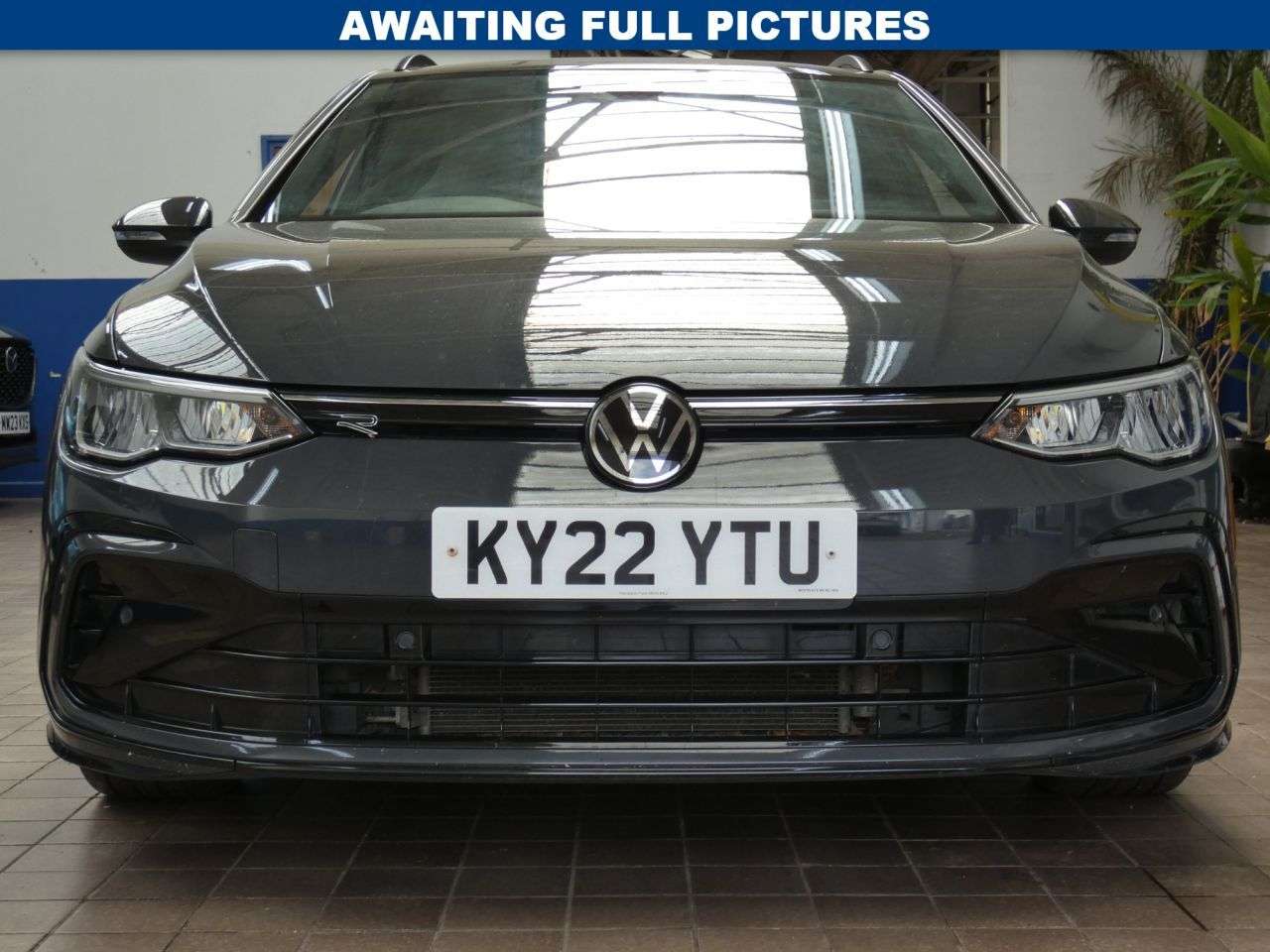 A 2022 VOLKSWAGEN GOLF 2.0 TDI R-Line Estate 5dr Diesel DSG Euro 6 (s/s) (150 ps) 1 OWNER 6 VW SER A 2022 VOLKSWAGEN GOLF 2.0 TDI R-Line Estate 5dr Diesel DSG Euro 6 (s/s) (150 ps) 1 OWNER 6 VW SER