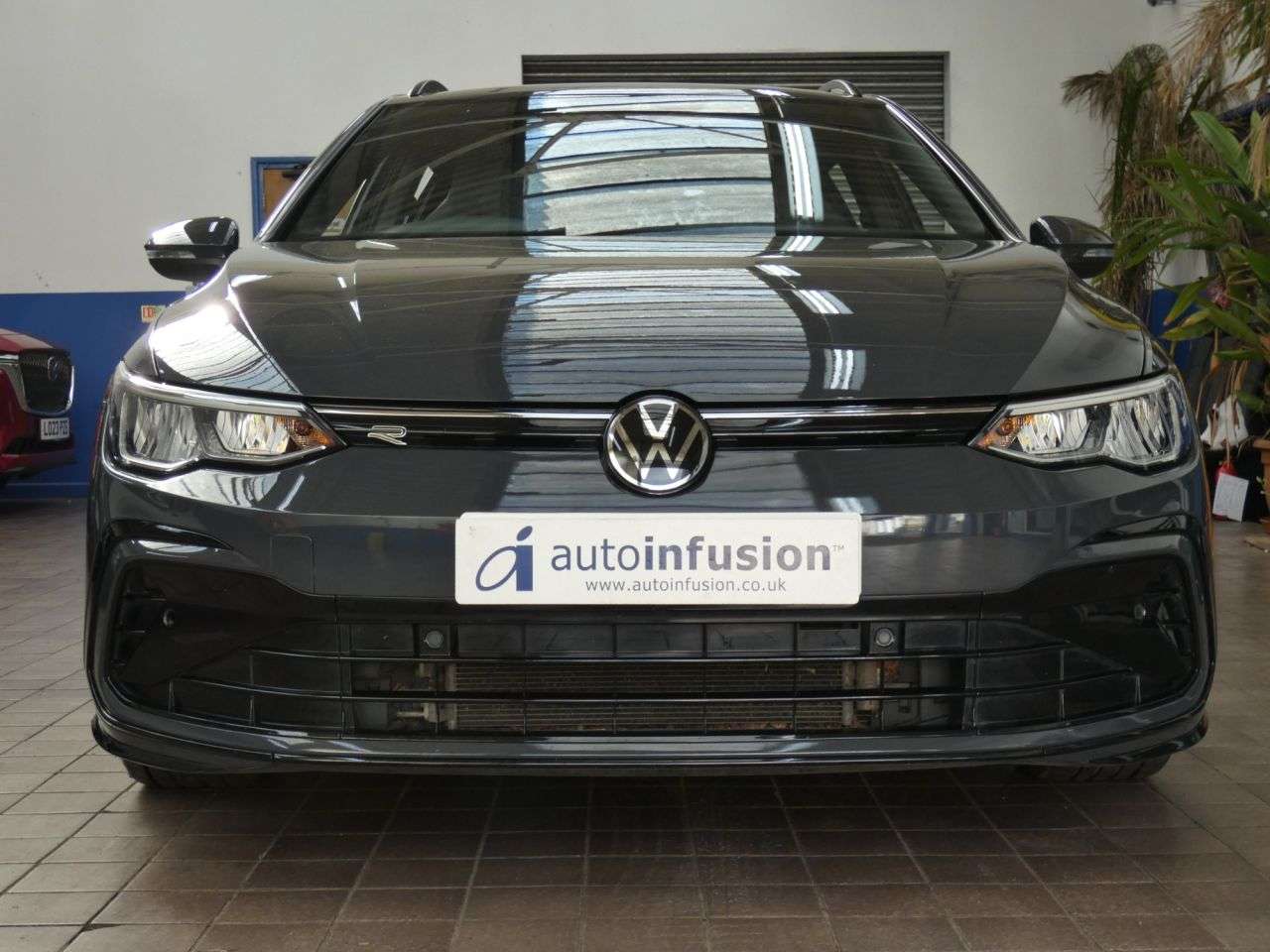 A 2022 VOLKSWAGEN GOLF 2.0 TDI R-Line Estate 5dr Diesel DSG Euro 6 (s/s) (150 ps) 1 OWNER 6 VW SER A 2022 VOLKSWAGEN GOLF 2.0 TDI R-Line Estate 5dr Diesel DSG Euro 6 (s/s) (150 ps) 1 OWNER 6 VW SER