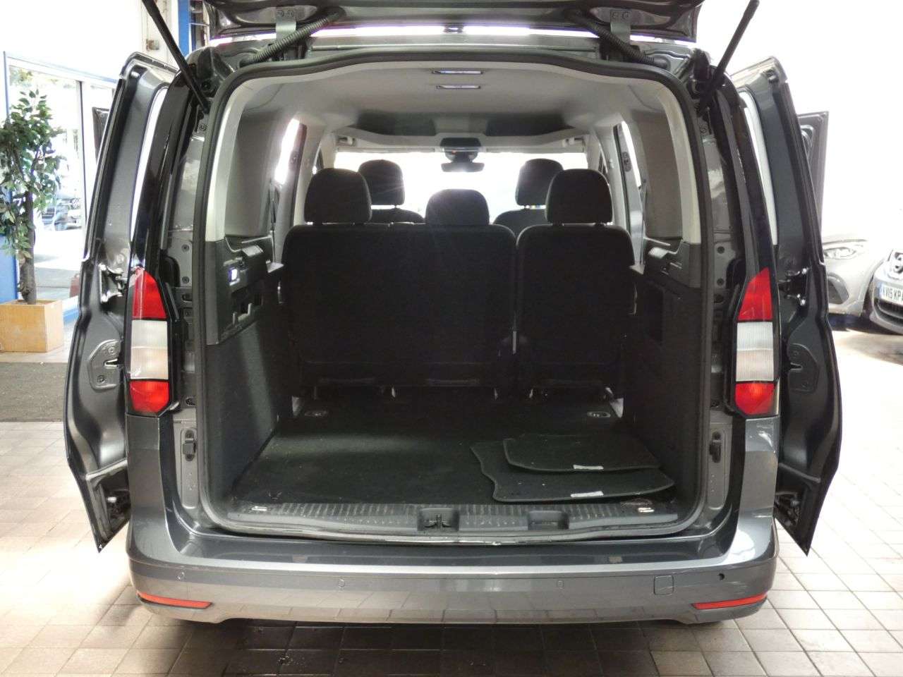 2024 FORD GRAND TOURNEO CONNECT 2024 FORD GRAND TOURNEO CONNECT