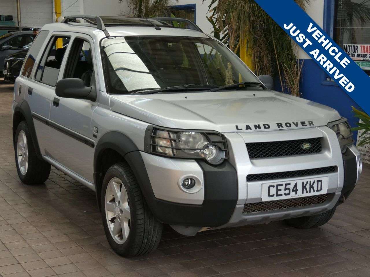 A 2004 LAND ROVER FREELANDER 2.0 TD4 HSE Station Wagon 5dr Diesel Manual (205 g/km, 110 bhp) PLEASE READ A 2004 LAND ROVER FREELANDER 2.0 TD4 HSE Station Wagon 5dr Diesel Manual (205 g/km, 110 bhp) PLEASE READ