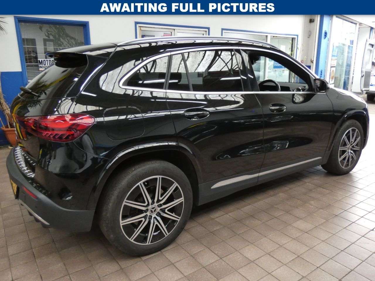 A 2025 MERCEDES-BENZ EQA EQA 250+ 70.5kWh AMG Line (Executive) SUV 5dr Electric Auto (190 ps) 1 WNER A 2025 MERCEDES-BENZ EQA EQA 250+ 70.5kWh AMG Line (Executive) SUV 5dr Electric Auto (190 ps) 1 WNER
