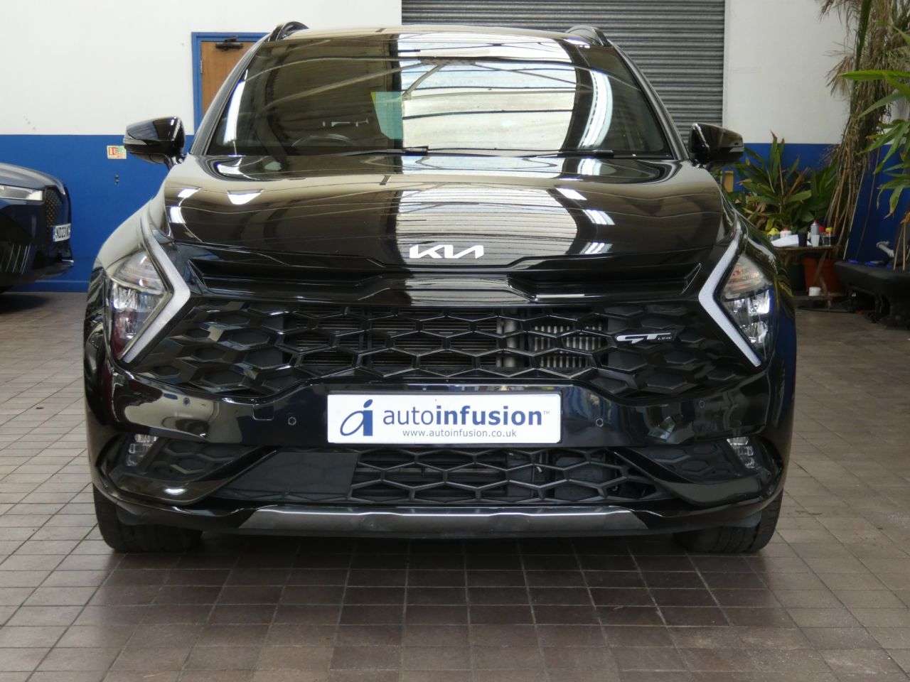 A 2023 KIA SPORTAGE 1.6 T-GDi 13.8kWh GT-Line SUV 5dr Petrol Plug-in Hybrid Auto AWD Euro 6 (s/ A 2023 KIA SPORTAGE 1.6 T-GDi 13.8kWh GT-Line SUV 5dr Petrol Plug-in Hybrid Auto AWD Euro 6 (s/